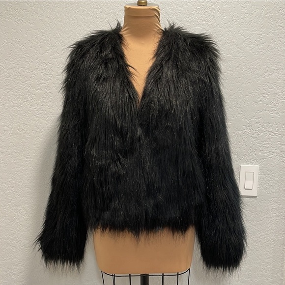 BODY FLIRT Faux Fur Jacket Size 6 Brand New - Picture 1 of 4